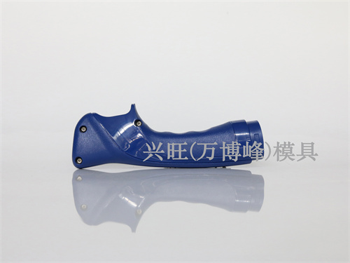 外殼模具設(shè)計